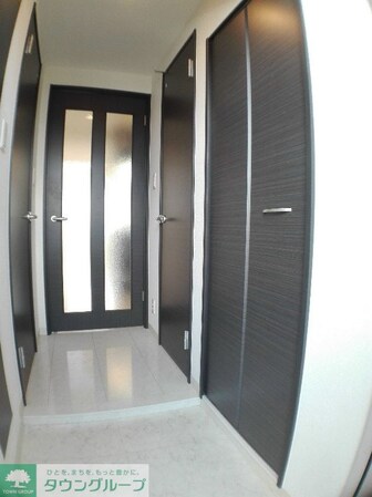 アン・ボルヌの物件内観写真